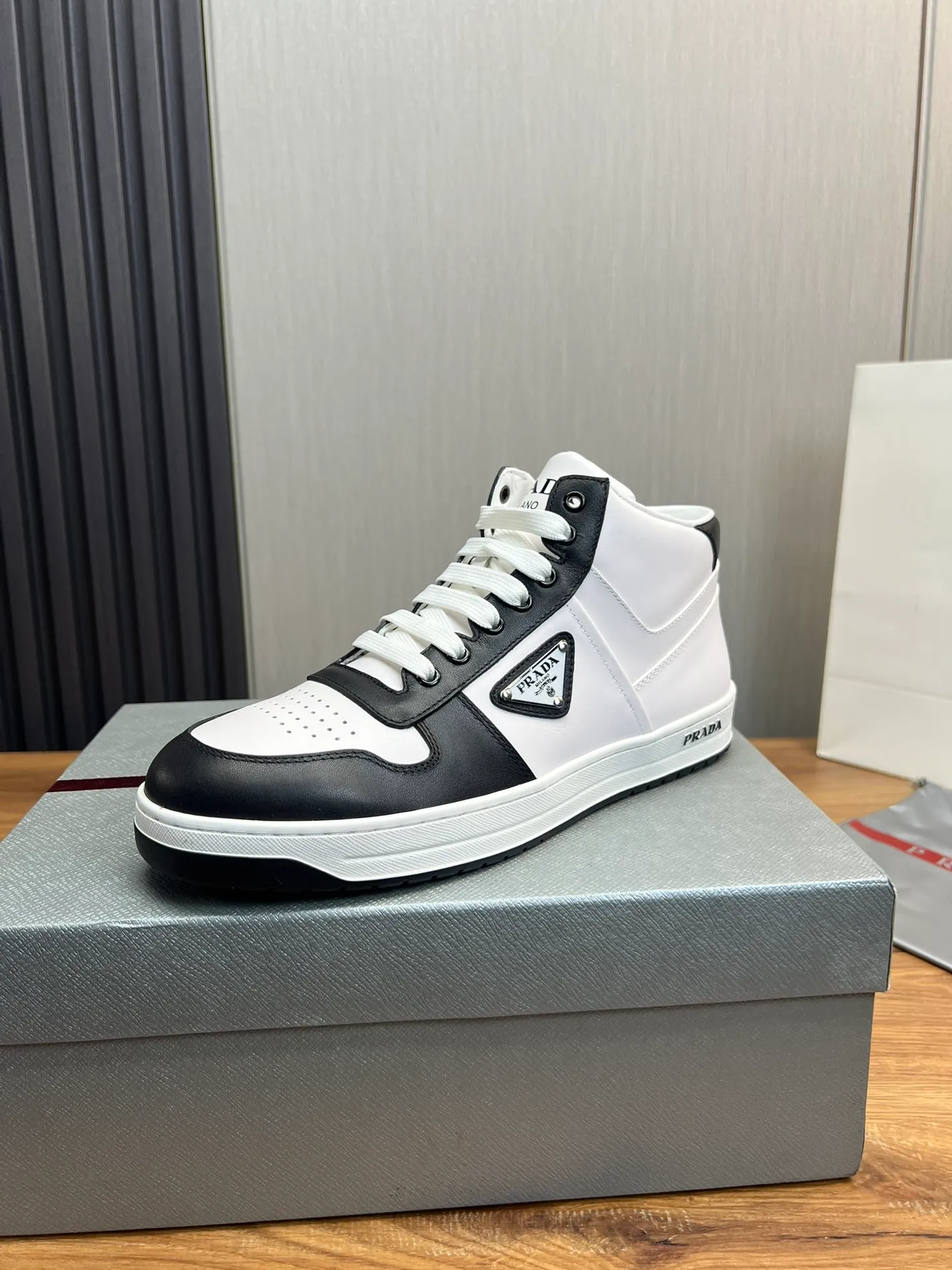 Men's shoes 💰620💰 [PRADA] Autumn and winter hot sale 🔥High quality shipment ✔️Original cowhide + cowhide lining, 1🆚1 replica, original sole, 38-45 (45 customized, non-refundable)